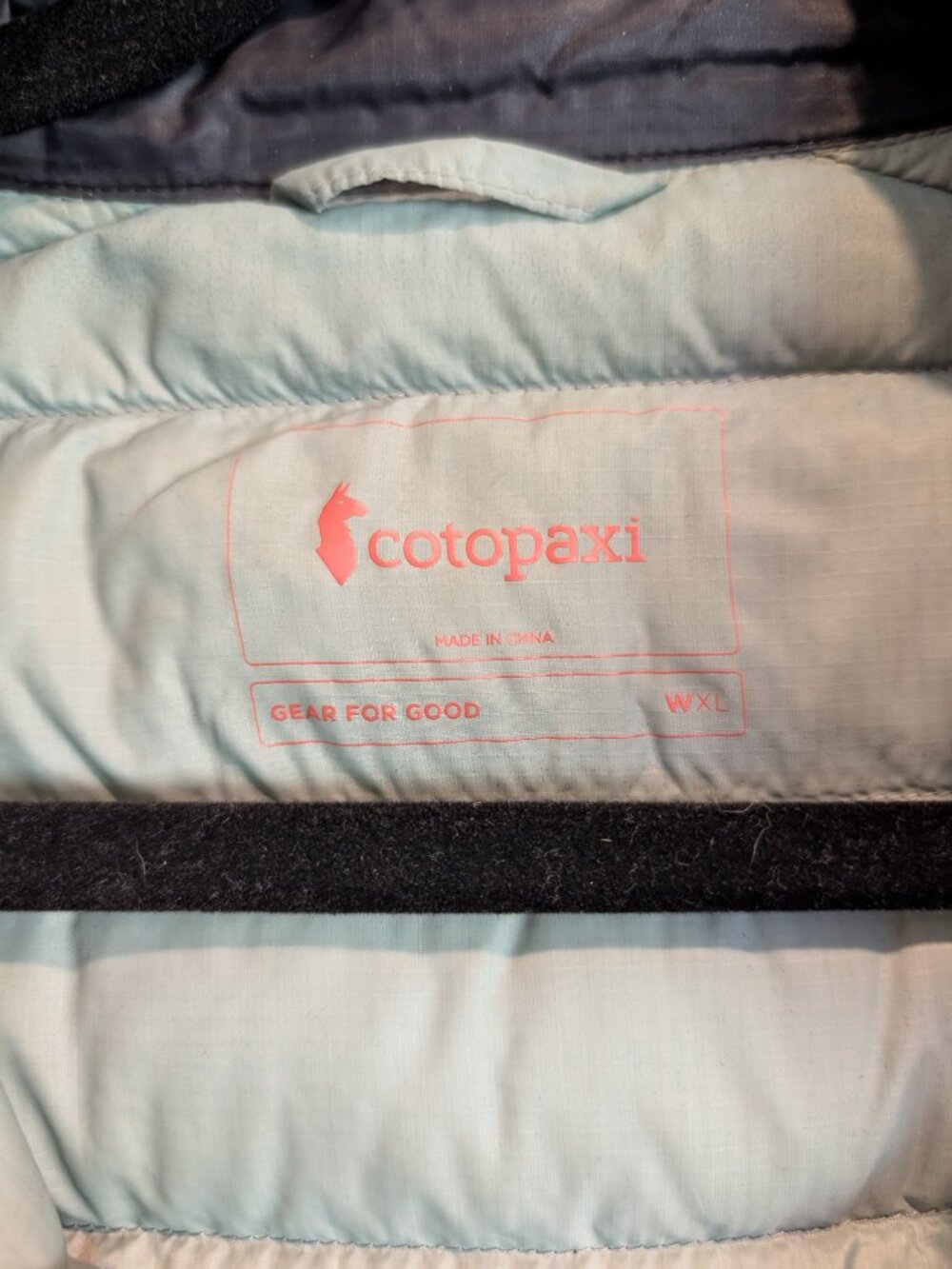 Cotopaxi vest - Picture 3 of 3